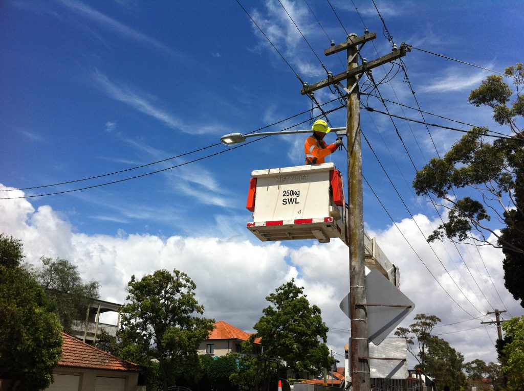 Street Lighting Improvement Program Submission to Endeavour Energy on the 2019-24 Endeavour Energy Directions Paper. – 1 September 2017